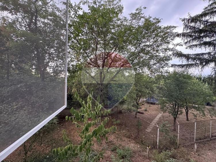 Apartament cu 2 camere semidecomandat, mobilat în Poltur
