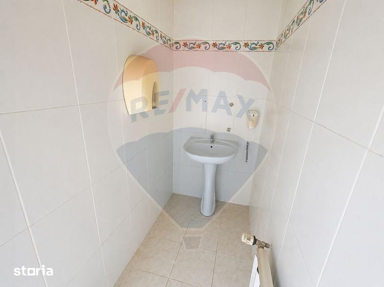 Spațiu comercial, de 372 mp, în Central