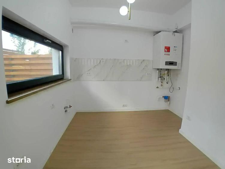 Casă cu 5 camere cu Teren 175 Mp în Străulești