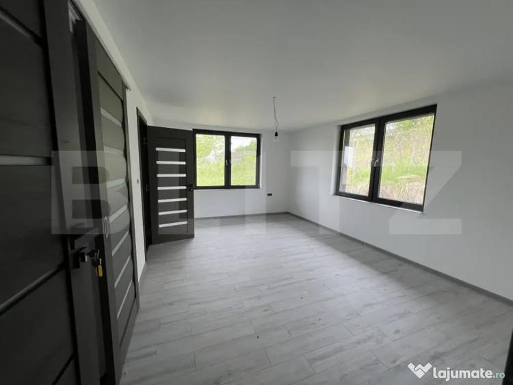 Casă cu 3 camere cu Teren 2600 Mp în Râciu
