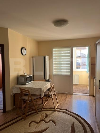 Apartament cu 2 camere semidecomandat, mobilat în Florești