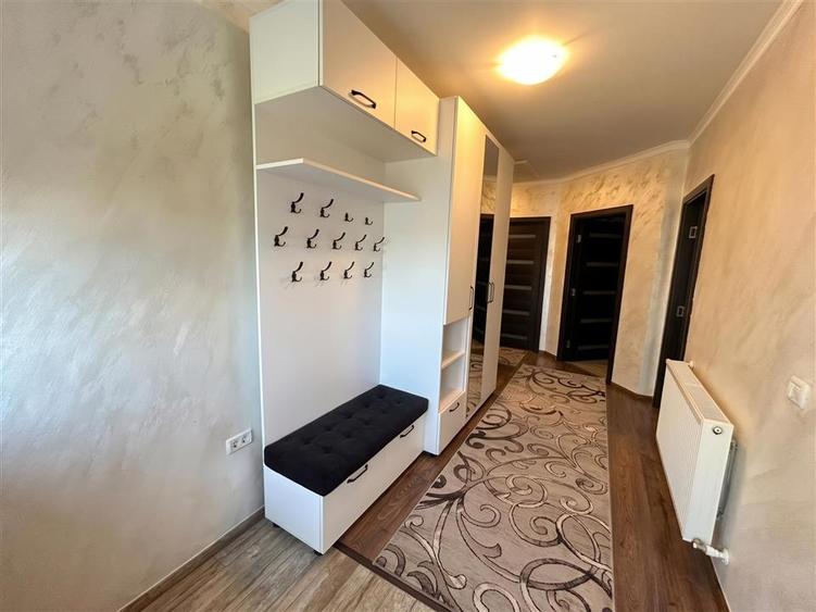 Casă cu 3 camere cu Canalizare în Moara