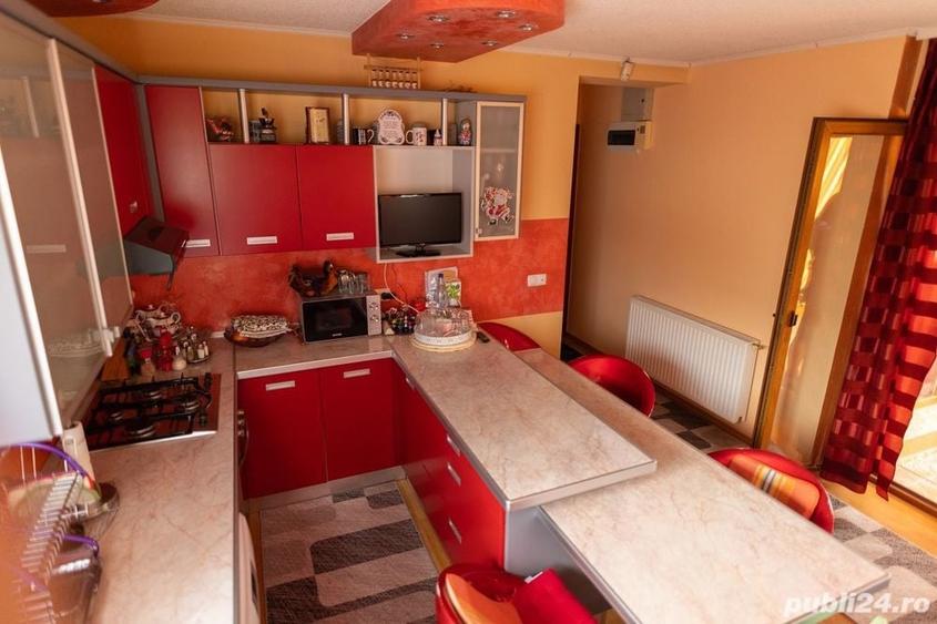 Casă cu 4 camere în Central