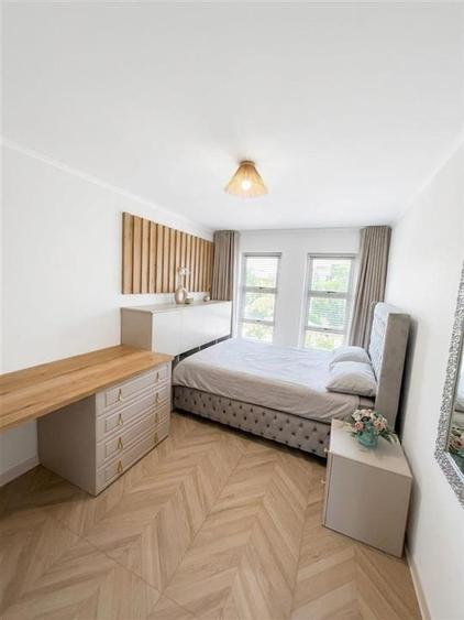Casă cu 4 camere cu Teren 350 Mp în Podgoria