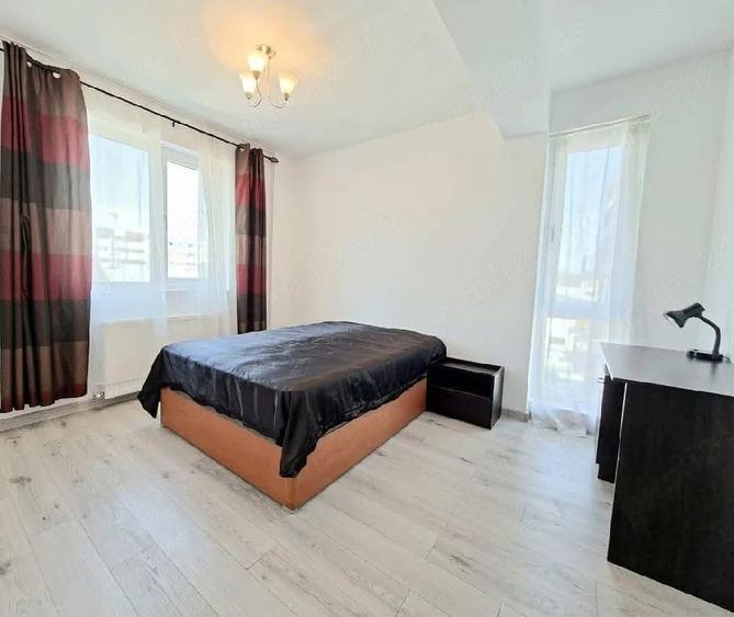 Apartament cu 2 camere semidecomandat în Apărătorii Patriei