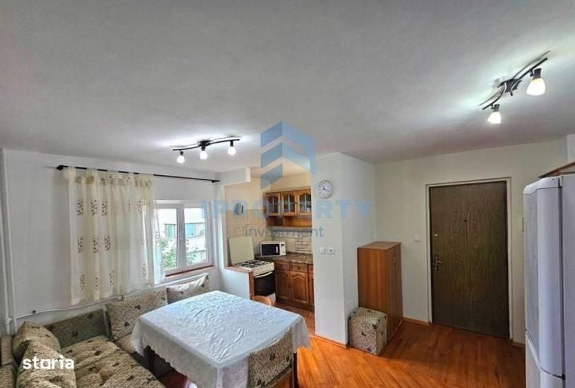 Apartament cu 3 camere decomandat în Lacul Tei