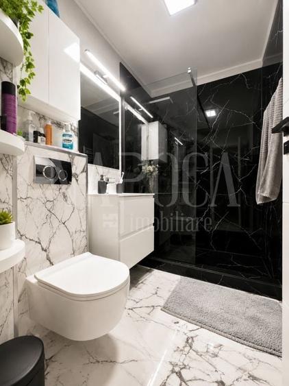 Apartament cu 3 camere semidecomandat în Florești