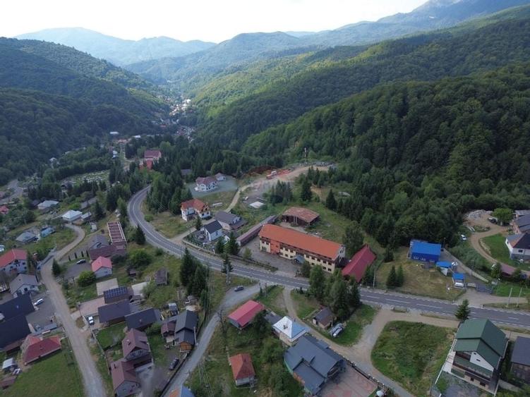 Hotel / Pensiune cu 30 camere de vanzare in zona Nord - 1
