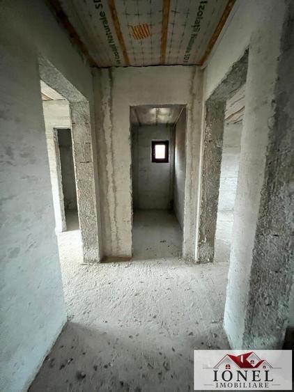 Casa noua semifinisata de vanzare in Sard - 3