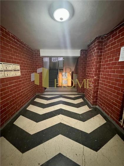 Vanzare apartament 4 camere, boxa si garaj propriu, in Ploiesti, zona Bd. Castan - 26