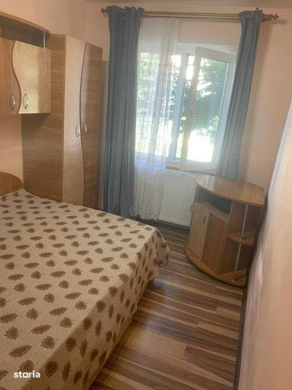 Apartament cu 3 camere semidecomandat în Central
