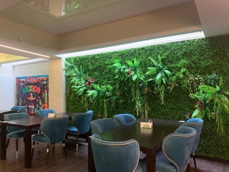 Spațiu comercial ultracentral, mobilat si echipat modern -aprox. 500 mp + terasă - 6