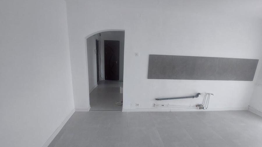 Apartament 3 camere open space, etajul 10, Craiovita zona Niela - 4