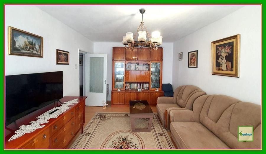 Apartament cu 3 camere de vânzare, Piata Mihai Viteazul, ECX00046 - 2