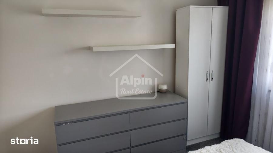 Apartament cu 2 camere decomandat în Tractorul