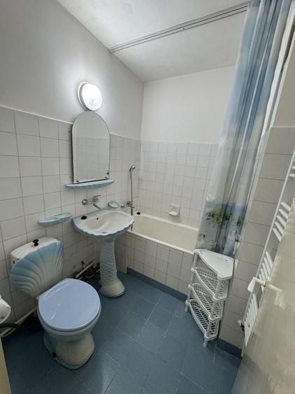 Apartament cu 2 camere semidecomandat în Micro 4
