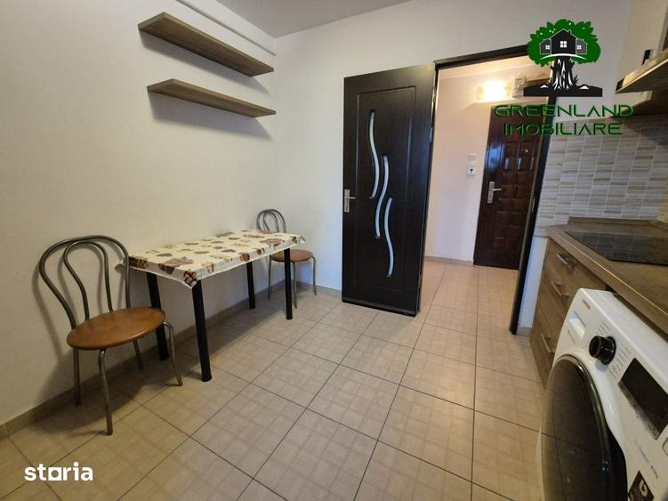 Apartament cu 2 camere în Podu Roș