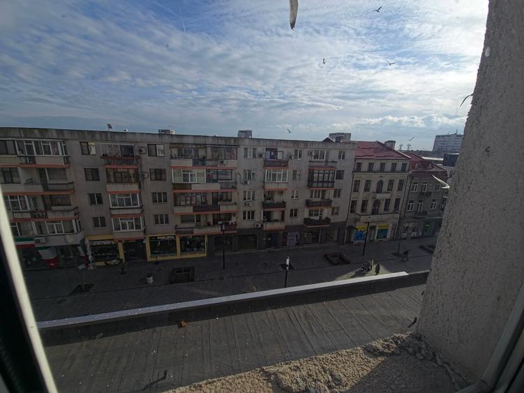 Ultracentral Tomis Mall 3 camere decomandat etaj 3/7 - 26