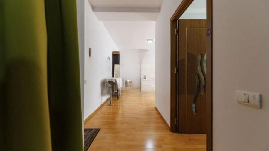 Proprietar Ap. 2 camere decomandat 63 mp + balcon + parcare Dumbravi - 3