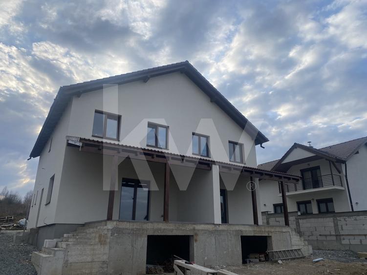 Casa vanzare 4 camere P+1E terasa teren 250mp Sibiu zona Arhitectilor - 1