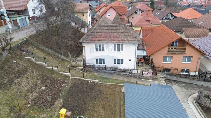 Vila tip duplex de vanzare Media?- pret de apartament - 10