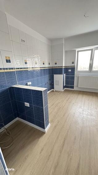 Inchiriez Apartament 4 camere Unirii langa Metrou - 2