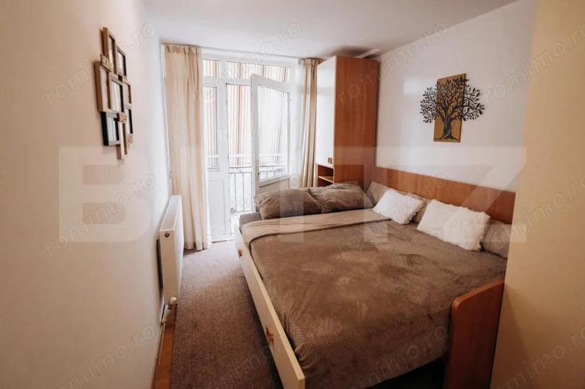 Oportunitate rara Garsoniera moderna cu parcare ?i curte | Podu Ro? Granit - 2