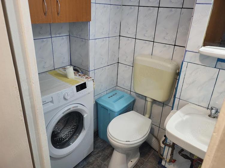 Inchiriez garsoniera confort.1 decomandata fara balcon. Suprafa?a utila 27mp. Utilata ?i mobilata - 5