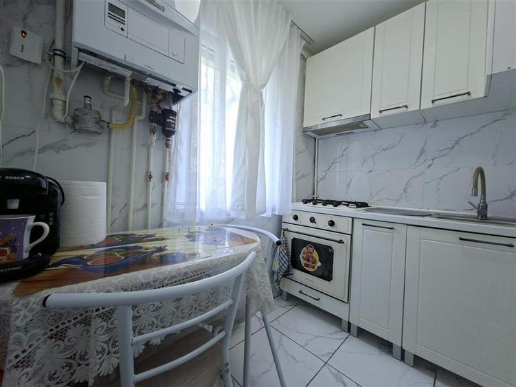 Garsoniera moderna cu pivnita zona Lazaret - 9