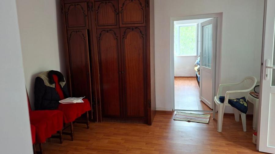 Vand casa la tara la 18 km de Oradea - 1