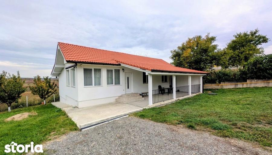 Dimineti cu vedere peste dealuri: Casa noua din Paleu care iti fura pr - 3