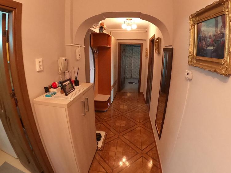 De închiriat – Apartament 3 Camere | Zona Peninsulara Constanta - 8