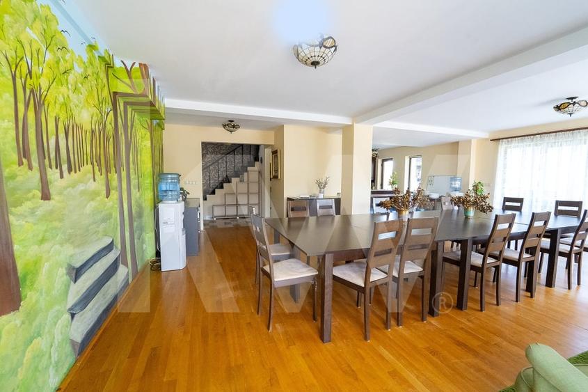 Vila exclusivista cu piscina si panorama de vis Cisnadioara - 8