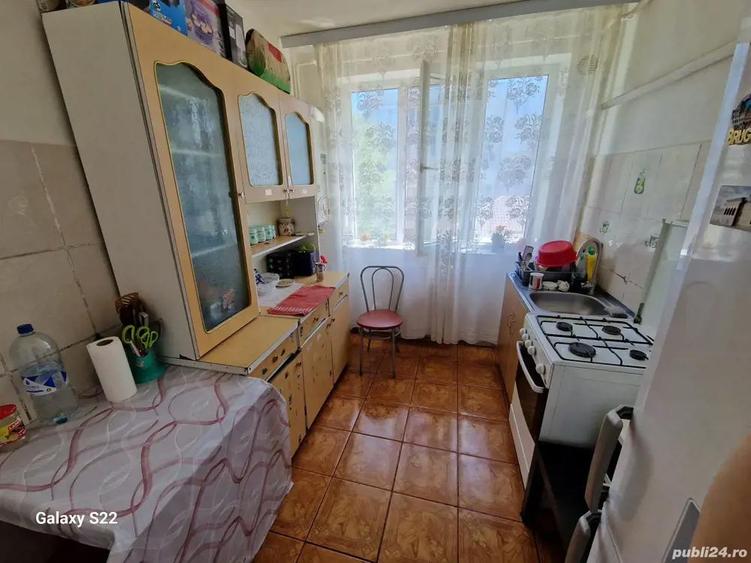 Vand apartament 3 camera zona SC - uri - 8