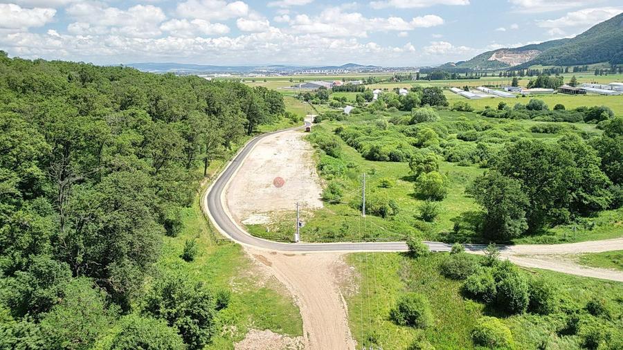 Teren Intravilan parcele 1000mp - 2