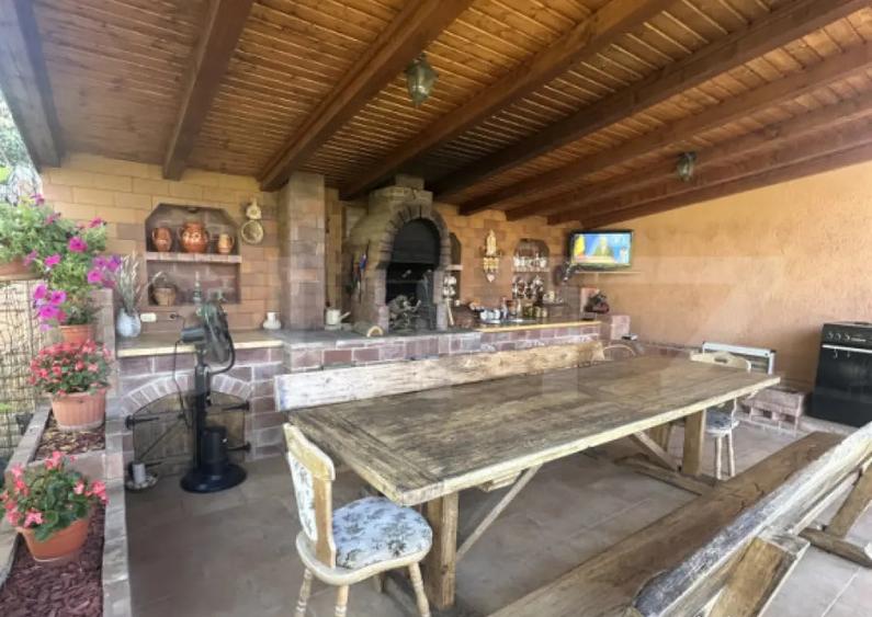 Casa plan parter 170 mp, zona Micro 17 - 8