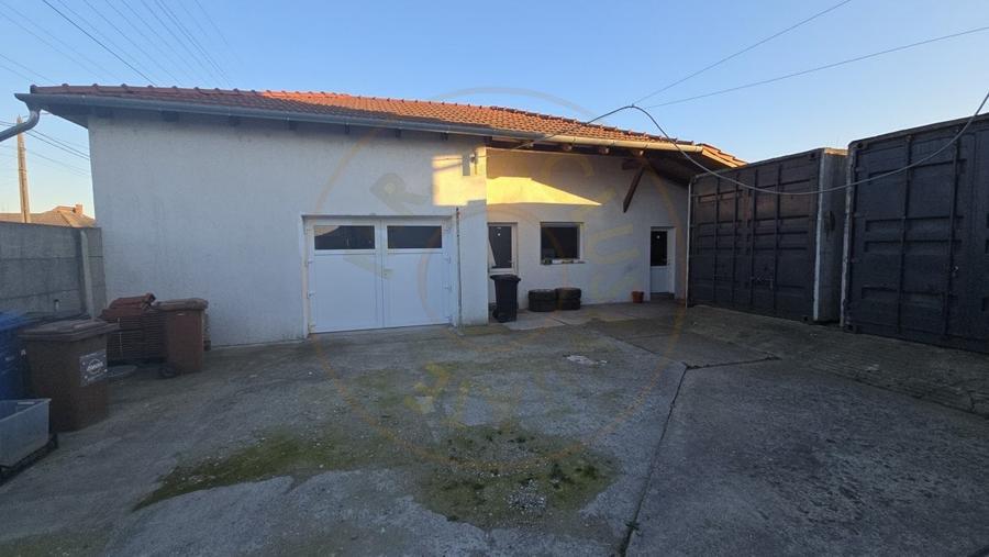 De Vanzare Casa Botiz - 2