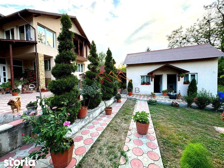 Casa 4 camere, anexe, recent renovata, foisor, teren 781mp, Izvoru, DB - 1