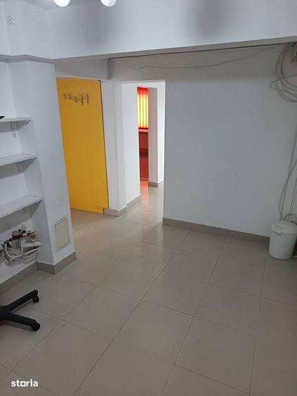 Se vinde apartament 3 camere pretabil pt activitati comerciale 82.500e - 2