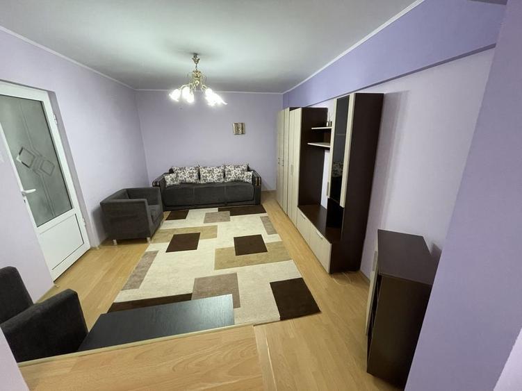 De vânzare garsoniera Zona Radu Negru - 3