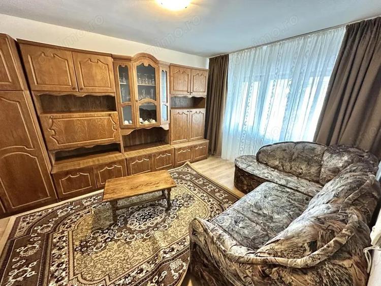 APARTAMENT 2 CAMERE I DECOMANDAT I ETAJ 1 I CETATE I ZONA MERCUR I - 12