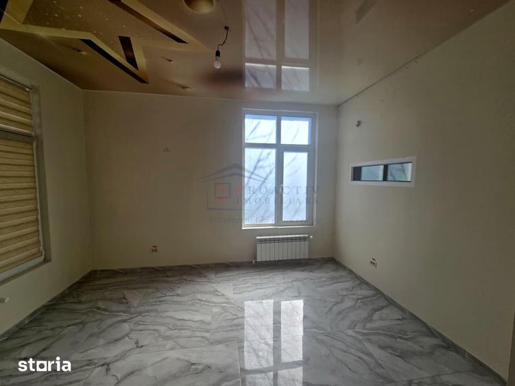Spațiu comercial, de 125 mp, în Obcini
