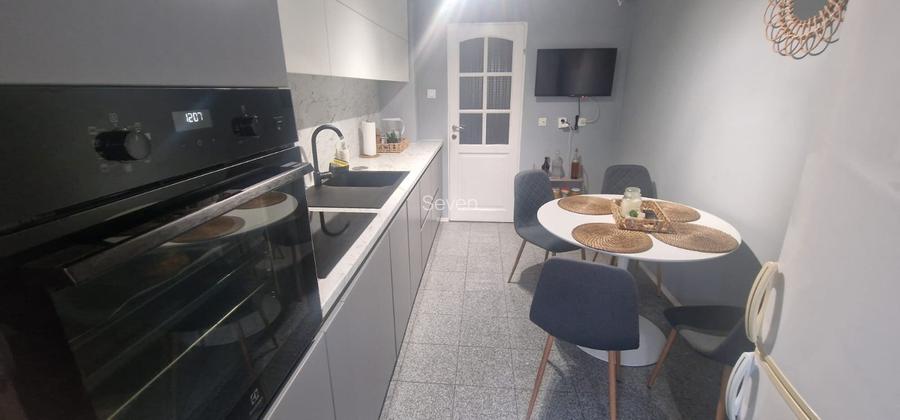 Apartament 3 camere decomandat in zona Anda (Cod E5)