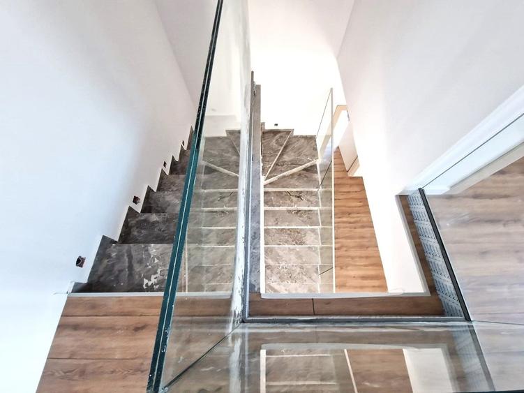 Vila individuala | Bucatarie mobilata, utilata | Tunari - 12