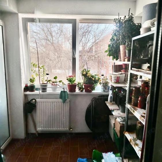 Apartament 2 camere decomandat Trivale etaj 1 renovat centrala langa ?coala 13 71.900 - 7