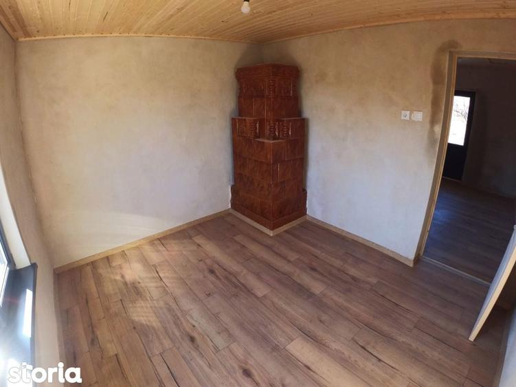 Casa la pret de apartament 4 camere, teren 1770 mp, renovata Ciorani - 5