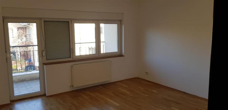 Vila duplex Jolie Ville - str Alexandru cel Bun / COMISION 0 - 21