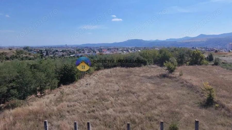 Teren intravilan 1100 mp - zona 1 Mai - 2