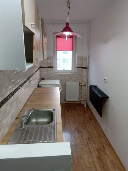 Inchiriez apartament de 2 camere - 6