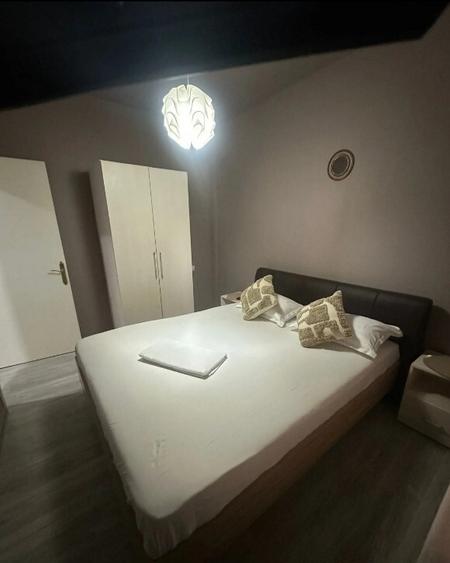 Inchiriez apartament 2 camere zona alezzi - 4